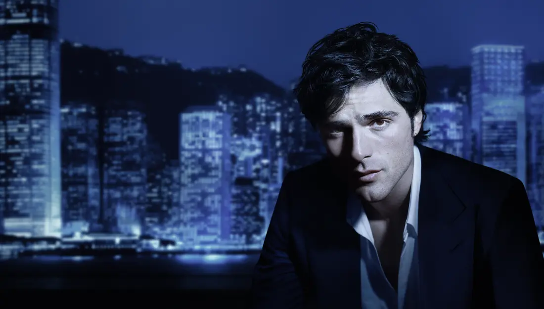 Ο Jacob Elordi Γίνεται «James Bond» στην Πιο Άγρια Καταδίωξη για τη Chanel!